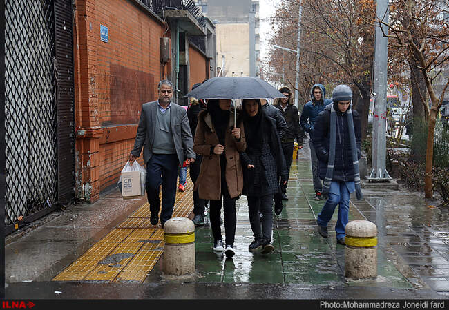 یک روز بارانی در تهران 
