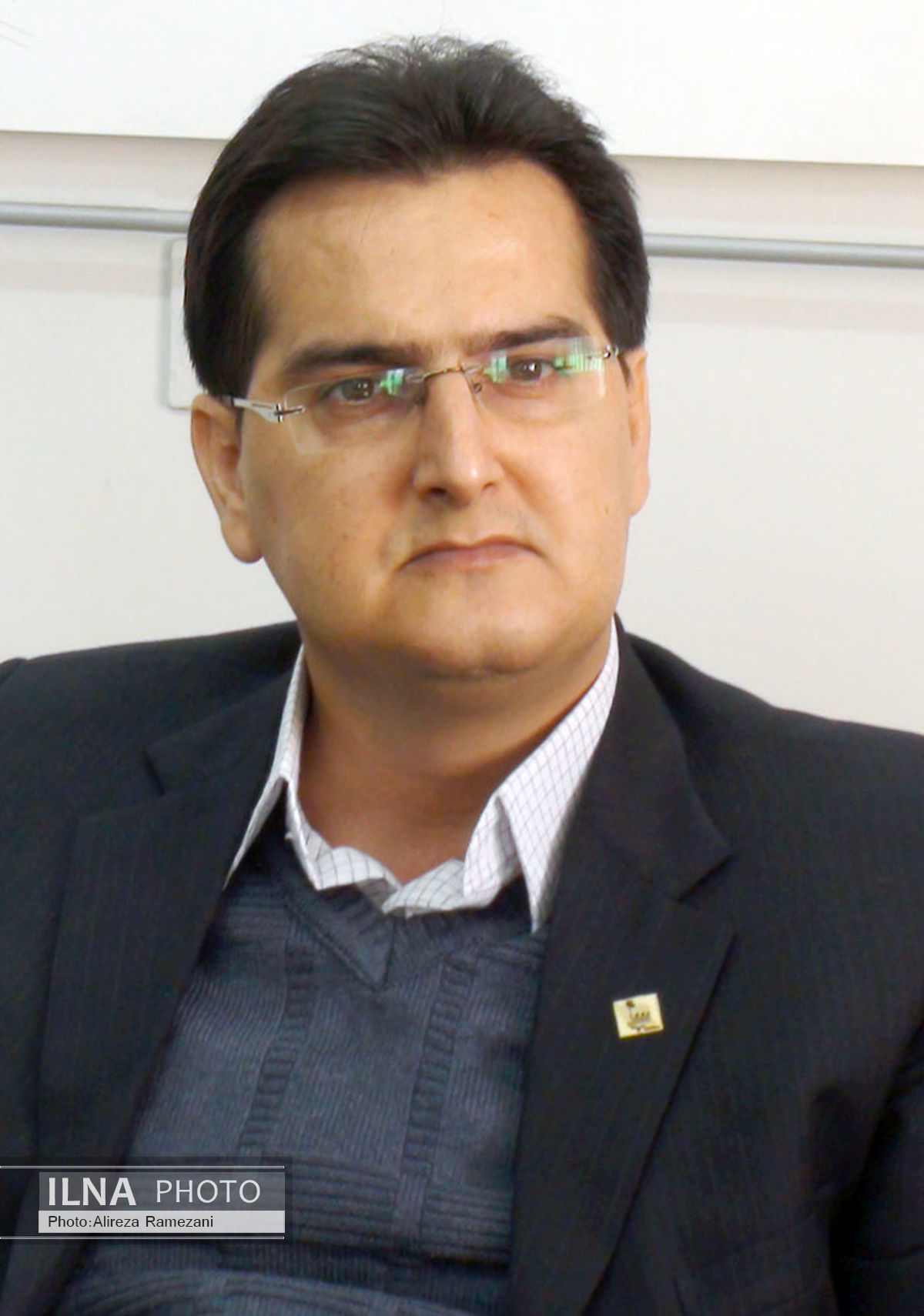 برای رسیدن به اقتصاد مقاومتی ، هیچ راهی بجز تقویت تولید داخلی نیست