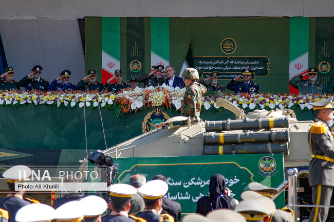 مراسم رژه روز ارتش با حضور رئیس جمهور