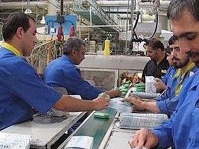 امیدواری کارگران یاس خرمشهر به وعده مدیر کل دادگستری برای پیگیری احیای کارخانه