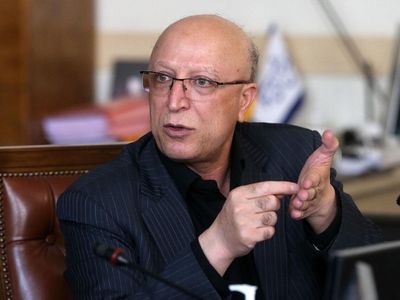 تشکیل کارگروه برای تدوین "نظامِ سنجش و انگیزش پرسنل"/ هر کسی بیشتر تلاش کند حقوقش بالاتر می‌رود