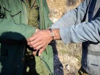 دستگیری شکارچیان غیرمجاز قبل از شروع به شکار در پارک ملی خجیر