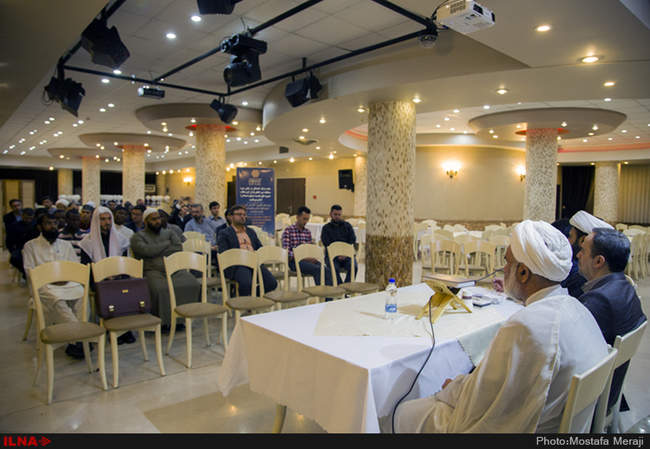 جلسه توجیهی و تعیین قرعه متسابقین اولین دوره مسابقات بین المللی قرآن