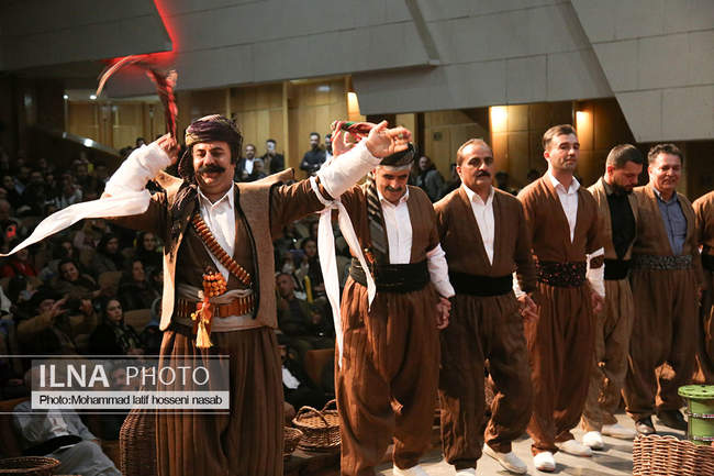 آیین شب چله اورامی ها شه ونشینی هورامیانه در سنندج 
