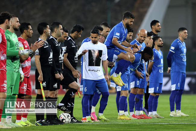 دیدار تیمهای فوتبال پرسپولیس تهران و استقلال خوزستان