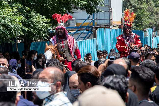آئین خیمه سوزان ظهر عاشورا در بازار تهران