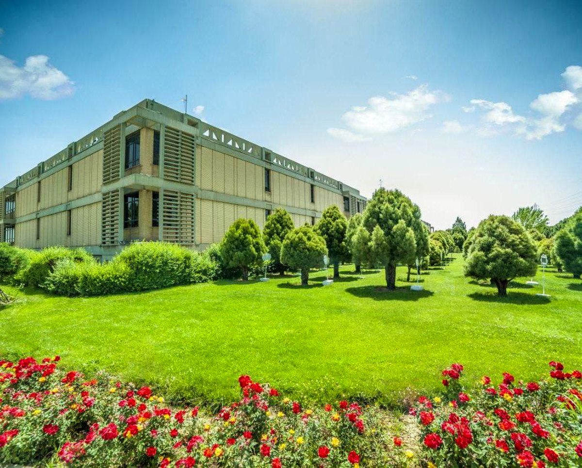 آبیاری فضای سبز شرکت فولادمبارکه با پساب تصفیه شده