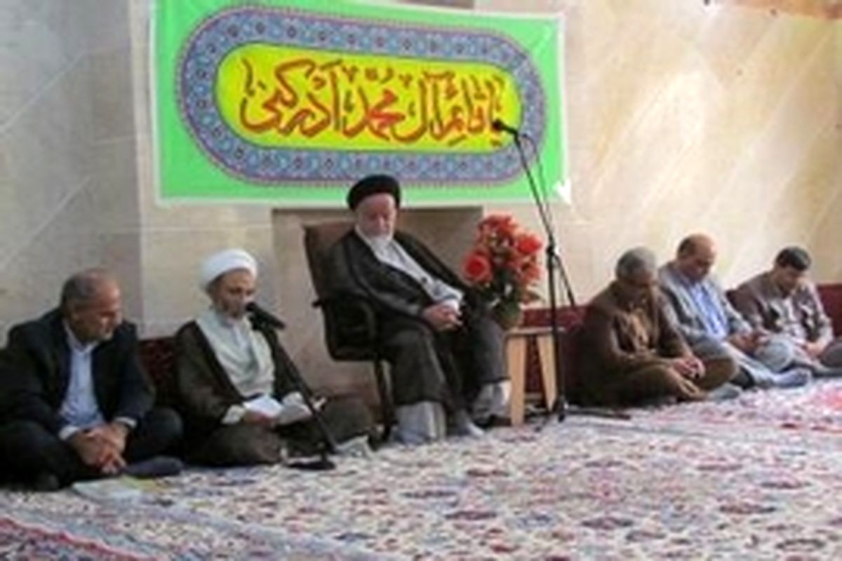 برداشتن یک قدم برای رفع نیاز و حاجت مردم مثل سال های متمادی عبادت است