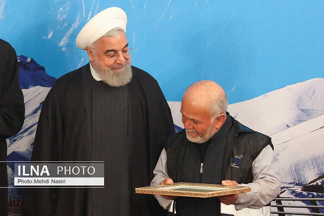 افتتاح منطقه یک آزادراه تهران- شمال با حضور رئیس جمهور