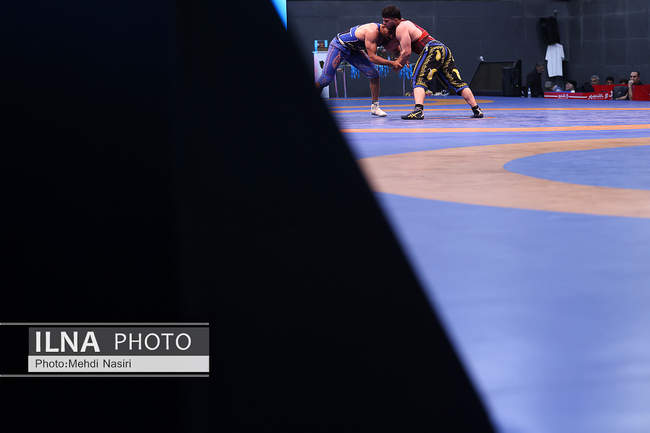 گزارش تصویری از رقابت‌های کشتی تعیین پهلوان سال ۱۴۰۴