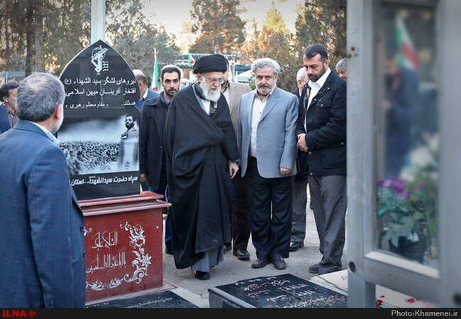 حضور رهبرانقلاب در حرم امام خمینی(ره)