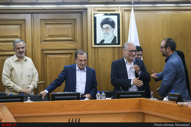 آخرین جلسه ارایه برنامه کاندیداهای شهرداری 