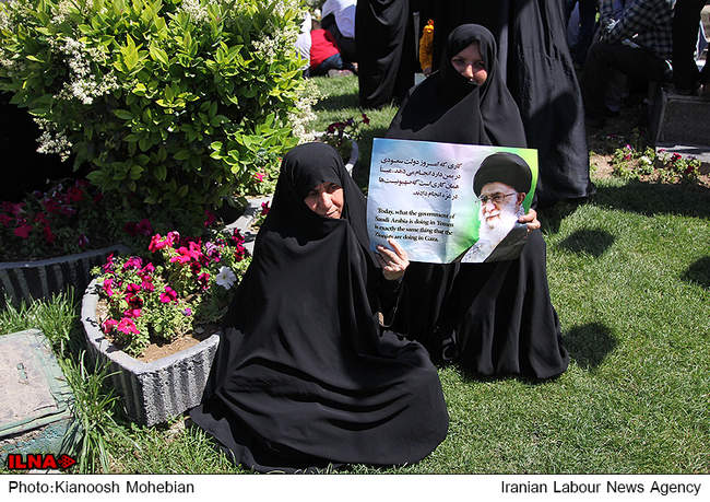 راهپیمایی نمازگزاران تهرانی در اعتراض به جنایات آل سعود