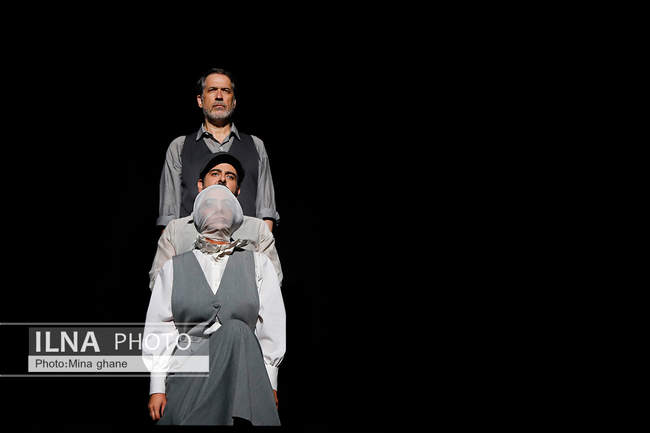  نمایش «آماس» به کارگردانی آرش سنجابی 