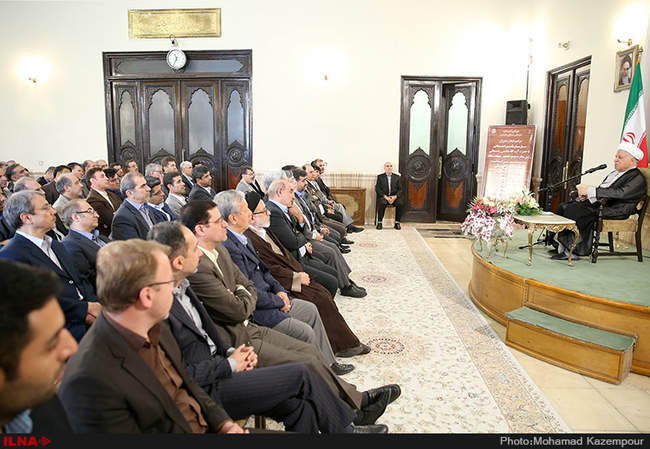 دیدار رئیس، معاونین و جمعی از مدیران سازمان تأمین اجتماعی با آیت الل�