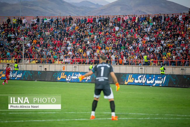  دیدارتیم‌های پرسپولیس و پیکان در ورزشگاه سردار آزادگان قزوین