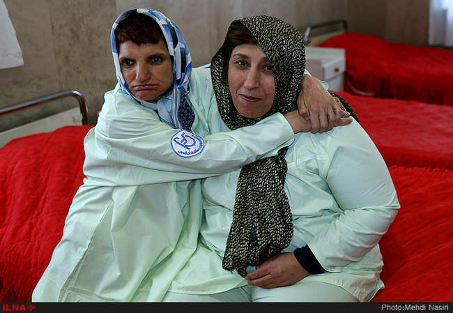 دیدار رئیس جمهور از خانه سالمندان و معلولین مجتمع قدس