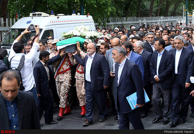 مراسم تشییع پیکر حسین زاده نماینده منتخب مراغه