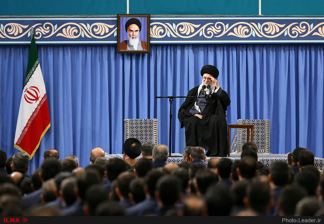 دیدار فرماندهان نیروی هوایی و پدافند هوایی ارتش با رهبر انقلاب