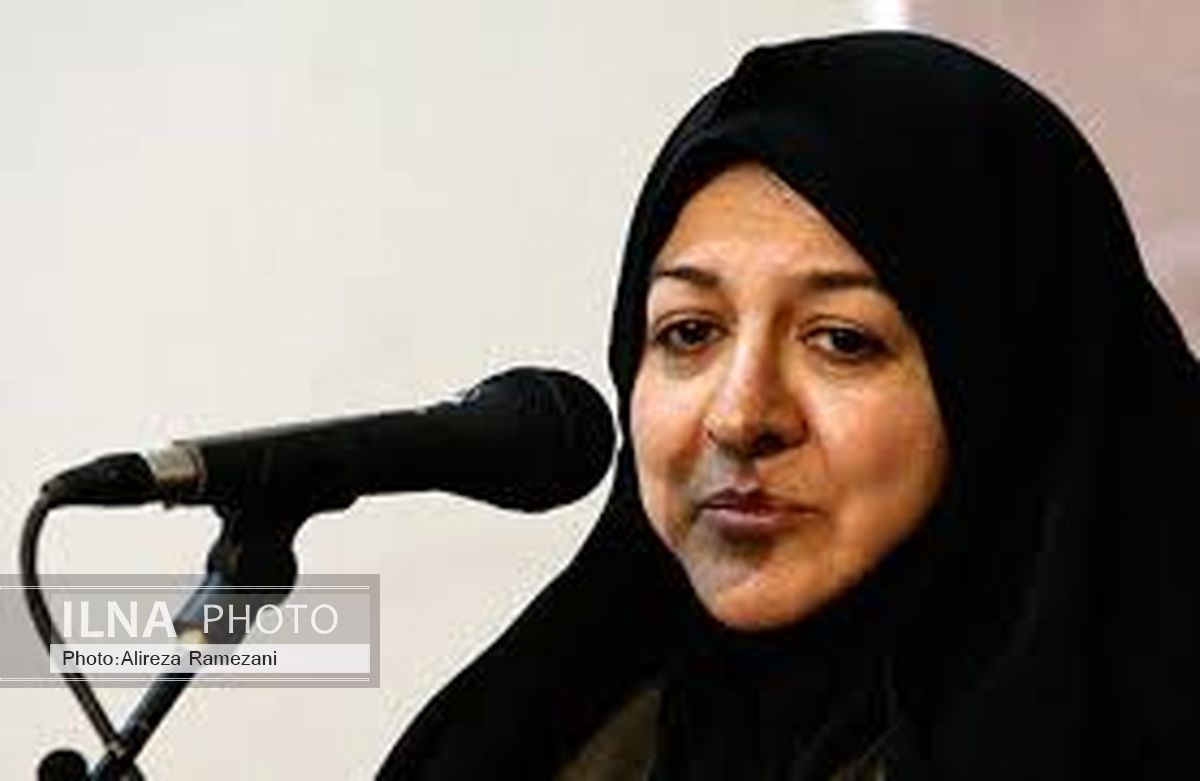 سیاست باعث جدی نگرفتن هنر افراد می‌شود 