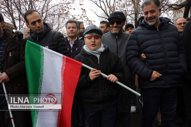 حضور مردم تبریز در راهپیمایی ۲۲ بهمن