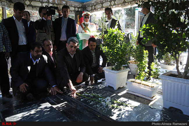 تجدید میثاق شهردار جدید تهران با آرمان های امام راحل و شهدا