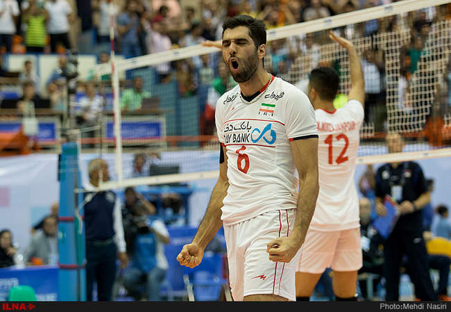 مسابقه‌ی تیم‌های ملی والیبال ایران و صربستان