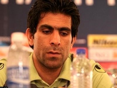 صلصالی: فیفا باید در خصوص وضعیت ادامه لیگ‌ها تصمیم بگیرد/ نمی‌توانم بگویم اندوی در بازی با فولاد از عمد گل می‌خورد
