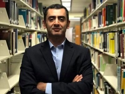 ترامپ به پاشنه آشیل حزب جمهوری‌خواه تبدیل شده است/ دموکرات‌ها به یک چهره جوان، قابل قبول و دارای برنامه نیاز دارند/ ایالات متحده به سمت دوقطبی شدن و نابودی جناح میانه‌رو پیش می‌رود  