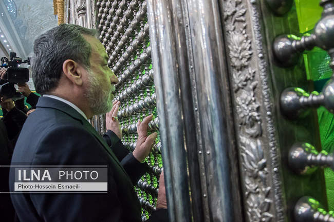 تجدید میثاق وزیر و کارکنان وزارت امور خارجه با آرمان‌های امام راحل