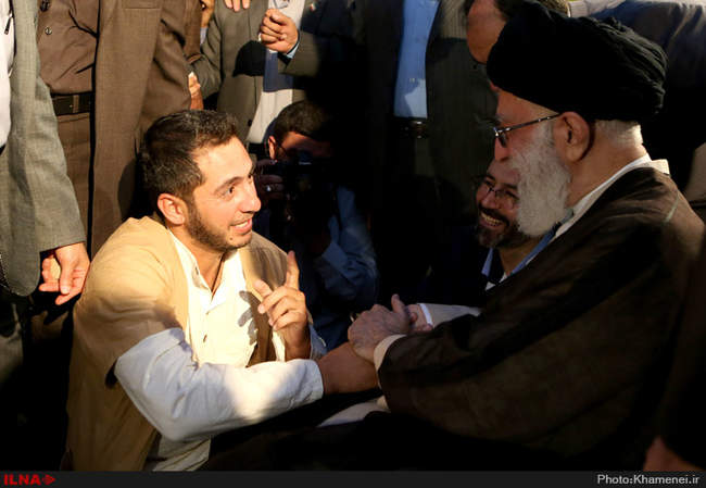 دیدار جمعی از شاعران با رهبر انقلاب