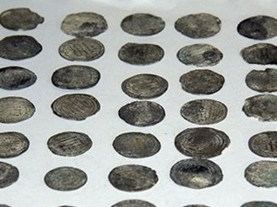 ۲۵ سکه تاریخی در زنجان مرمت شد