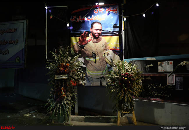 ایستگاه های آتشنشانی در سوگ قهرمانان پلاسکو