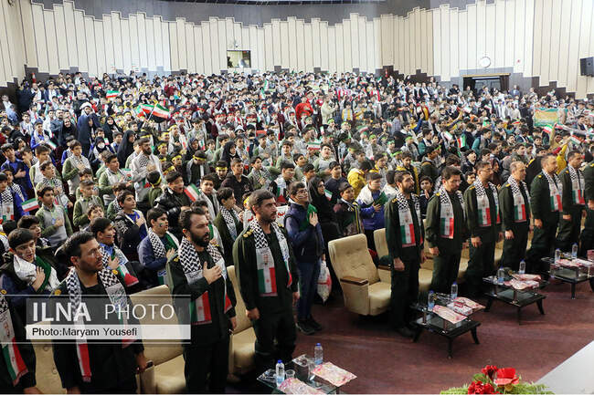 اجتماع دانش آموزی فرزندان حاج قاسم در تبریز