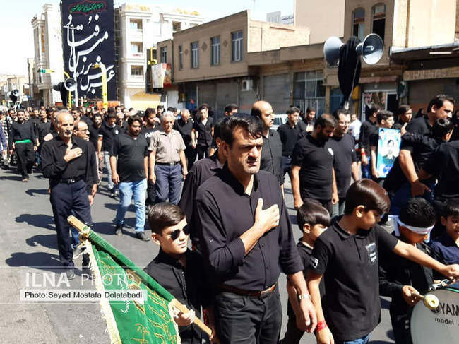 عزاداری مردم دارالمومنین کاشان در تاسوعای حسینی  