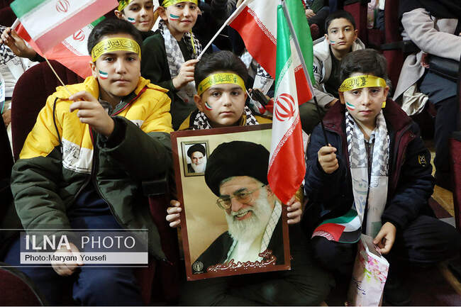 اجتماع دانش آموزی فرزندان حاج قاسم در تبریز
