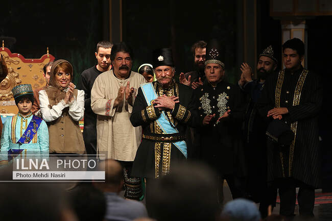   نمایش «باغ شب نمای ما»