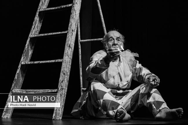 نمایش «آواز قو» در صحنه سالن استاد ناظرزاده کرمانی