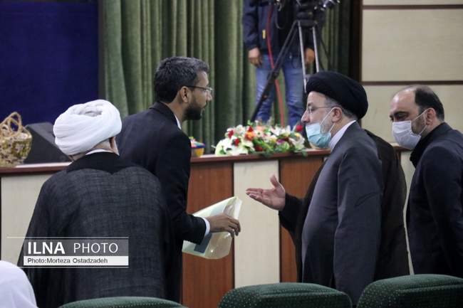 دیدار رئیس‌جمهور با نخبگان، علما، خانواده شهدا و اقشار مختلف استان �