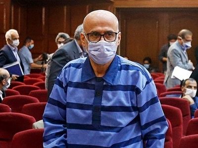 اکبر طبری به زندان اوین بازگردانده شد