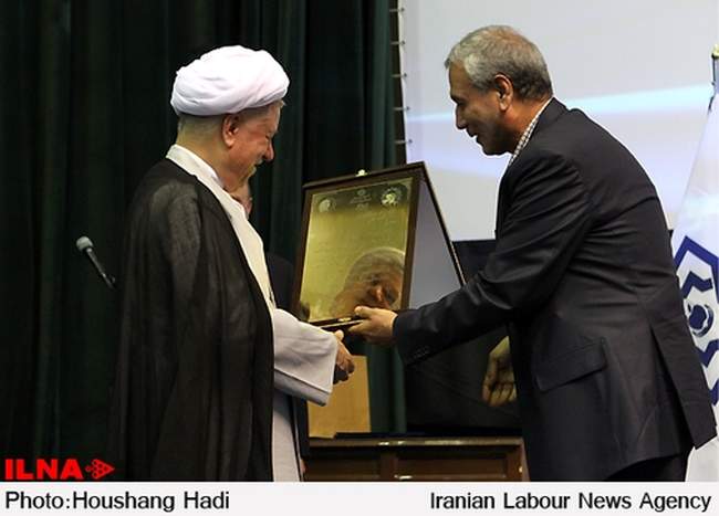 همایش تجلیل از گارگران نمونه زن با حضور آیت الله هاشمی رفسنجانی