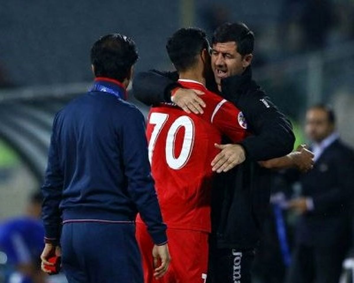 مربی و بازیکن پرسپولیس خون اهدا کردند (عکس)
