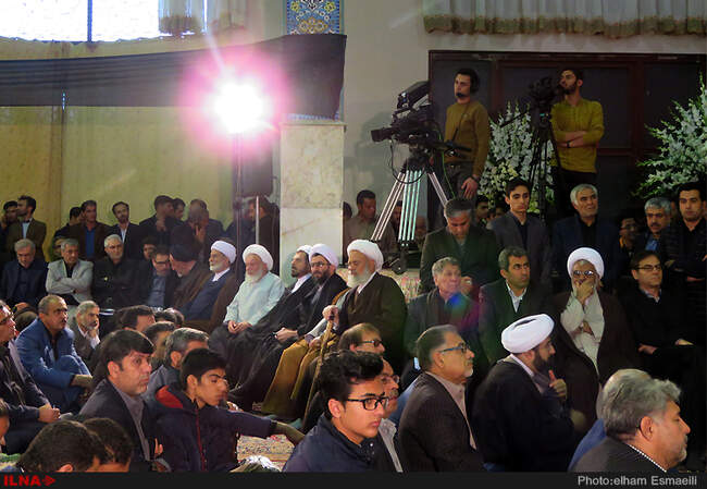 مجلس مرحوم آیت‌الله هاشمی رفسنجانی با حضور مسئولین درمسجد جامع رفسنجان 