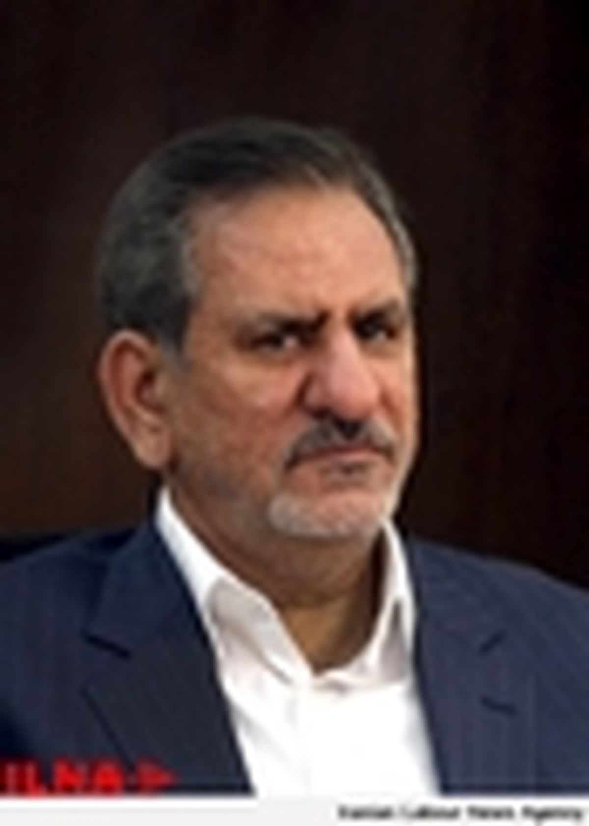 جهانگیری از طرح احیاء ۵۵۰ هزار هکتاری بازدید می‌کند