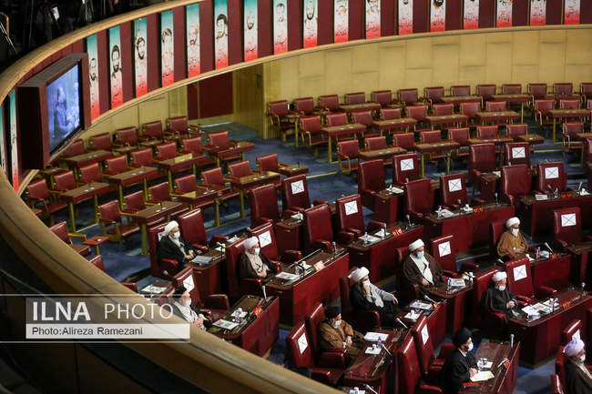 هشتمین اجلاس رسمی پنجمین دوره مجلس خبرگان رهبری 