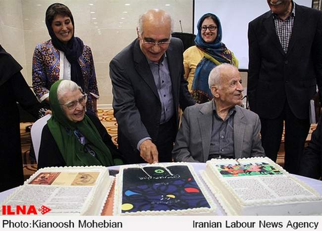 مراسم تقدیر از توران میرهادی و رونمایی از جلد پانزدهم فرهنگنامه کودک