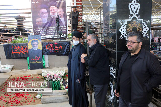 امام جمعه شهید تبریز در گلزار شهدا آرام گرفت