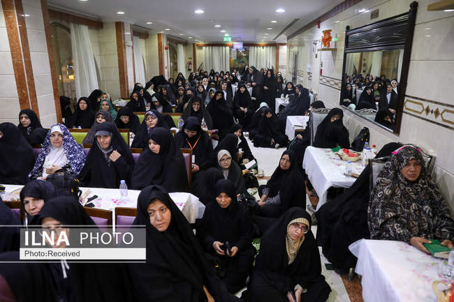 مراسم دعای کمیل زائران ایرانی در مدینه منوره