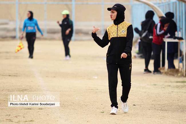 دربی فوتبال  بانوان نوجوان اصفهان 