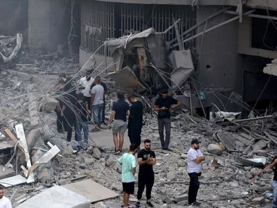 پیشنهادات سازمان جهانی کار برای احیای بازار کار در لبنان/ بعد از جنگ ۳۷ درصد از مشاغل به طور کامل تعطیل شدند